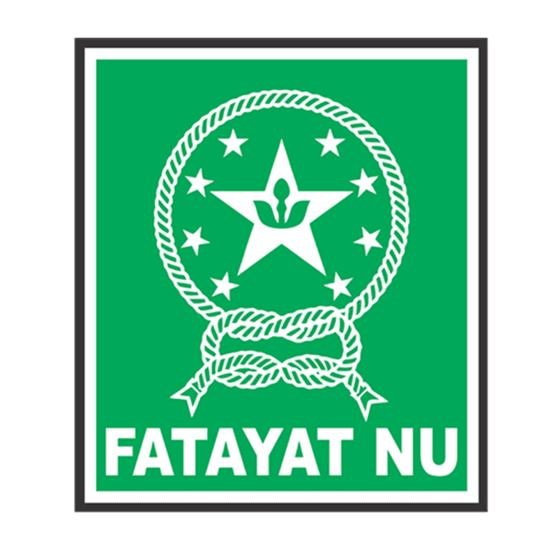 Logo resmi Fatayat NU berbentuk persegi panjang dengan latar belakang hijau, bingkai hitam, dan ilustrasi tali melingkar berisi bintang-bintang putih serta teks Fatayat NU